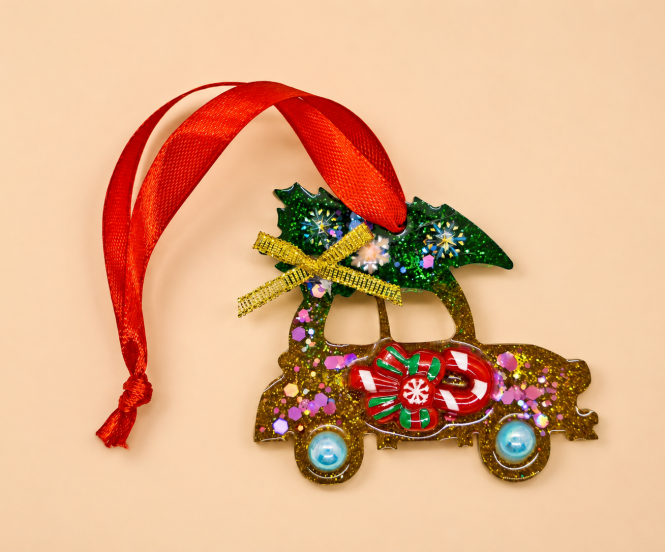 Ornament de Crăciun în formă de mașină