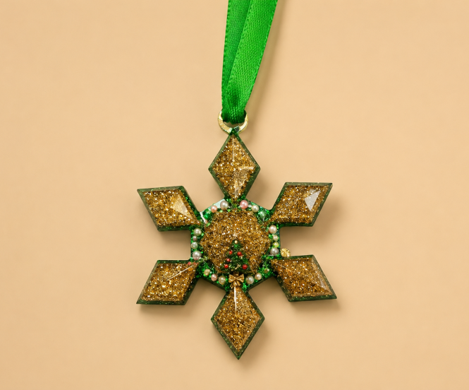 Ornament de brad în formă de stea